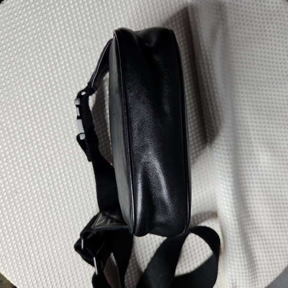 STATE BENNETT FANNY BAG IN BLACK - Picture 6 of 10